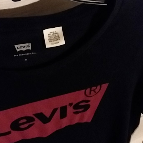 Levi's Logo Tee - Picture 3 of 9